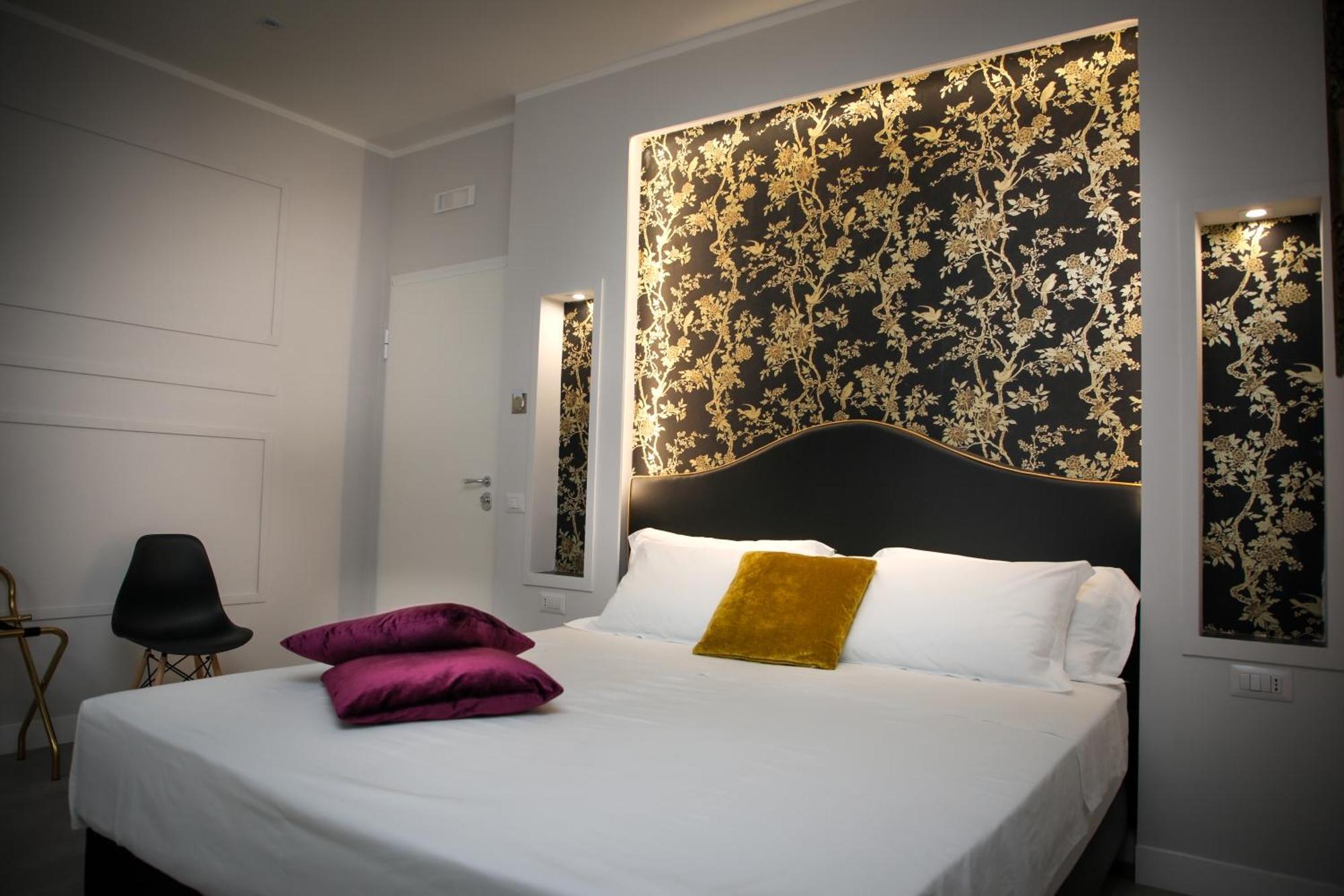 Principessa Isabella Luxury Rooms Салерно Экстерьер фото